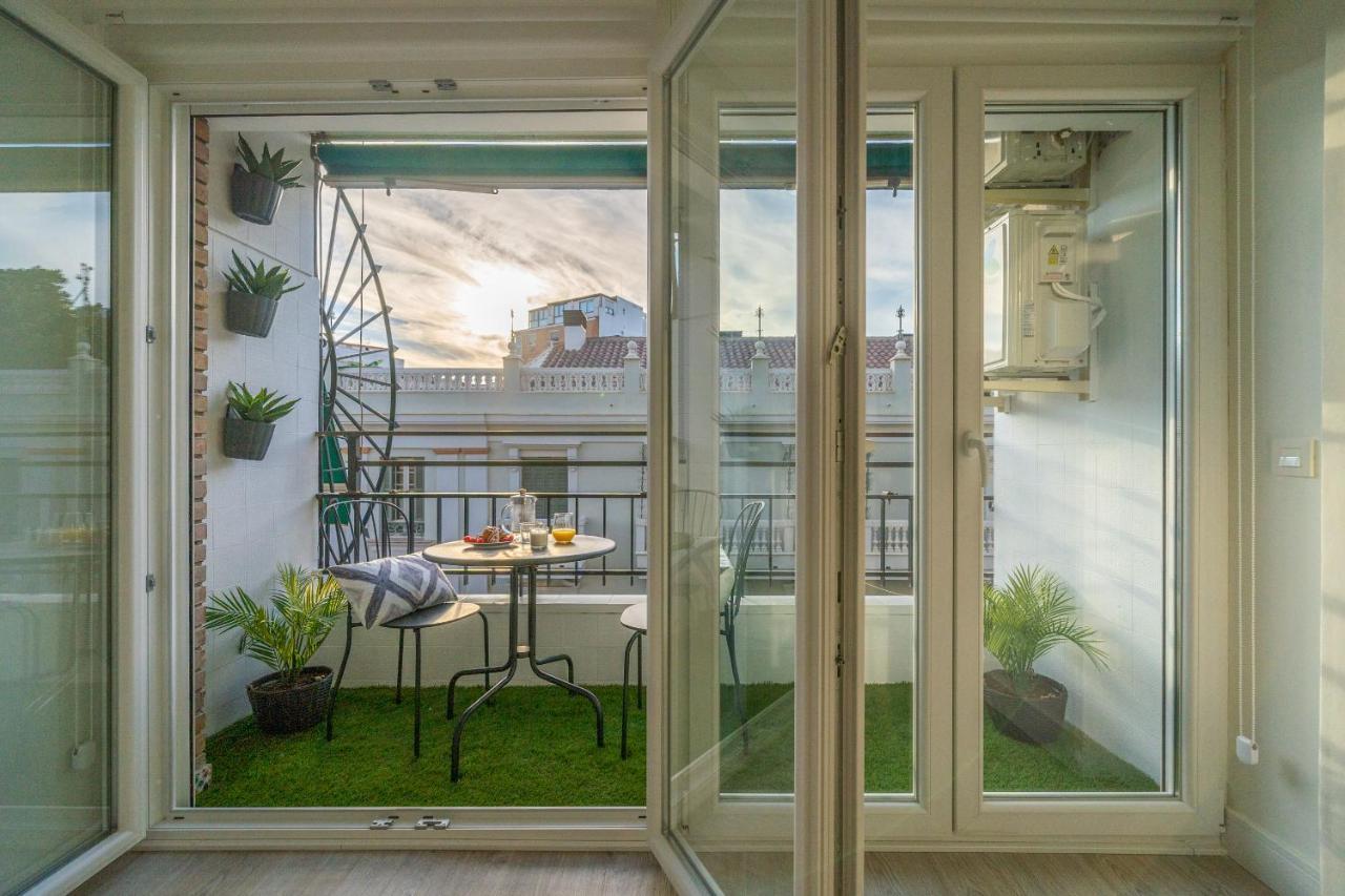 Xpce Teatro Square Apartment Malaga Exterior photo