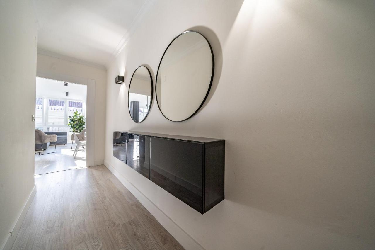 Xpce Teatro Square Apartment Malaga Exterior photo
