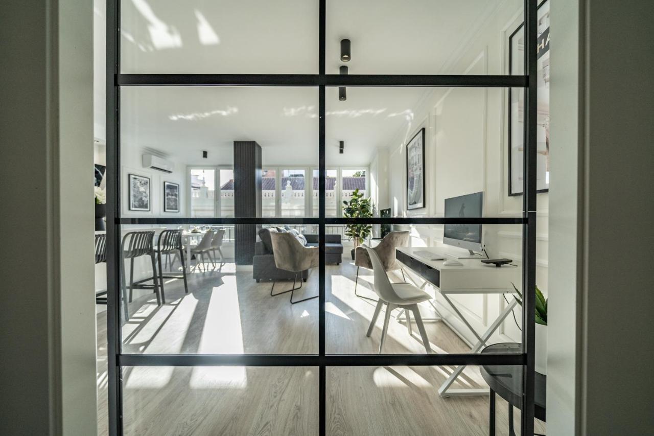 Xpce Teatro Square Apartment Malaga Exterior photo
