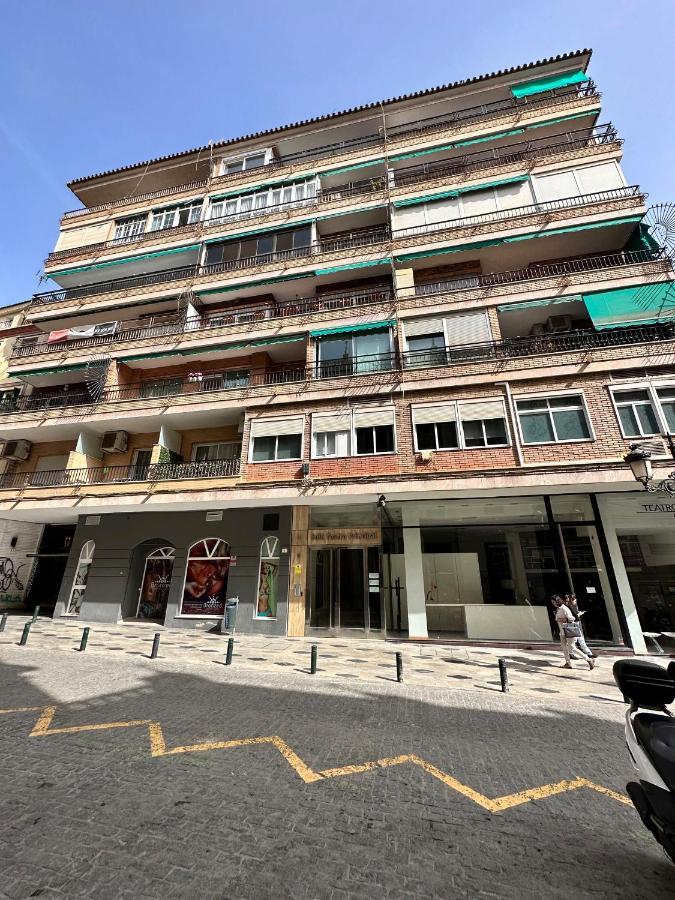 Xpce Teatro Square Apartment Malaga Exterior photo